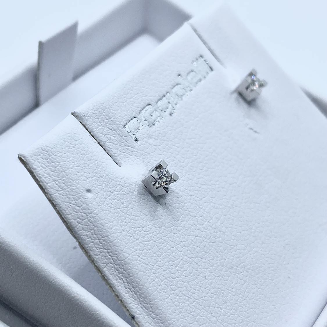 Orecchini Punto Luce Pg Gioielli con Diamanti Ct. 0,12