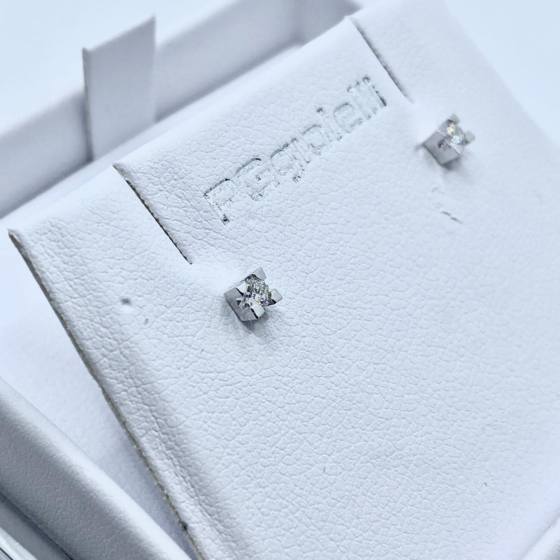 Orecchini Punto Luce Pg Gioielli con Diamanti Ct. 0,10
