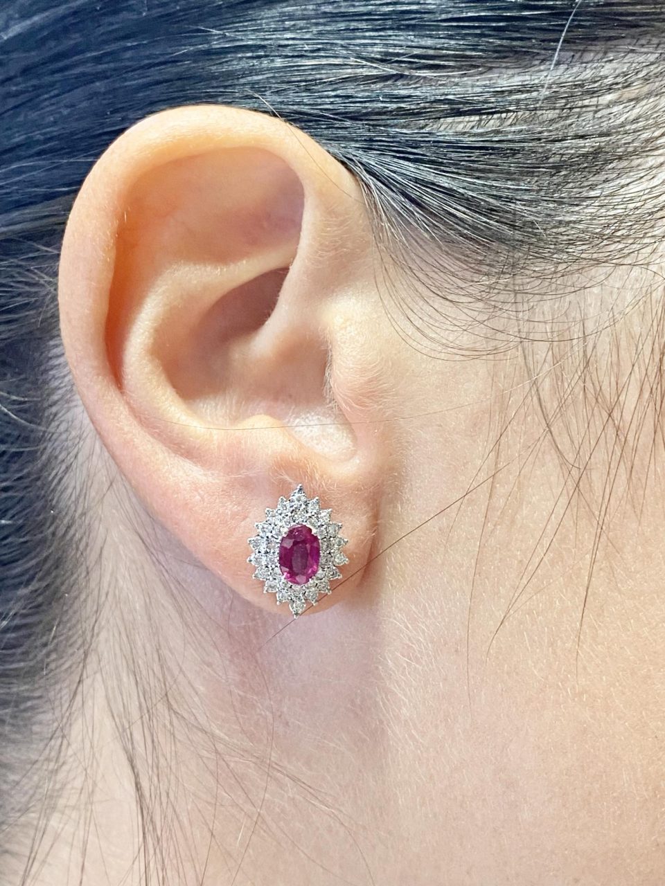 Orecchini Rosetta Donna Oro 18KT con Rubino Ct. 1.10 e Diamanti
