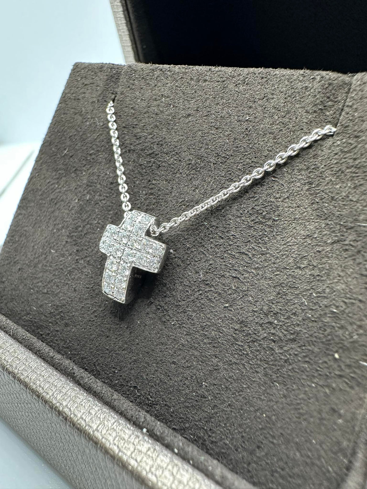 Collana Crivelli con Croce in Oro 18KT 18KT e Diamanti