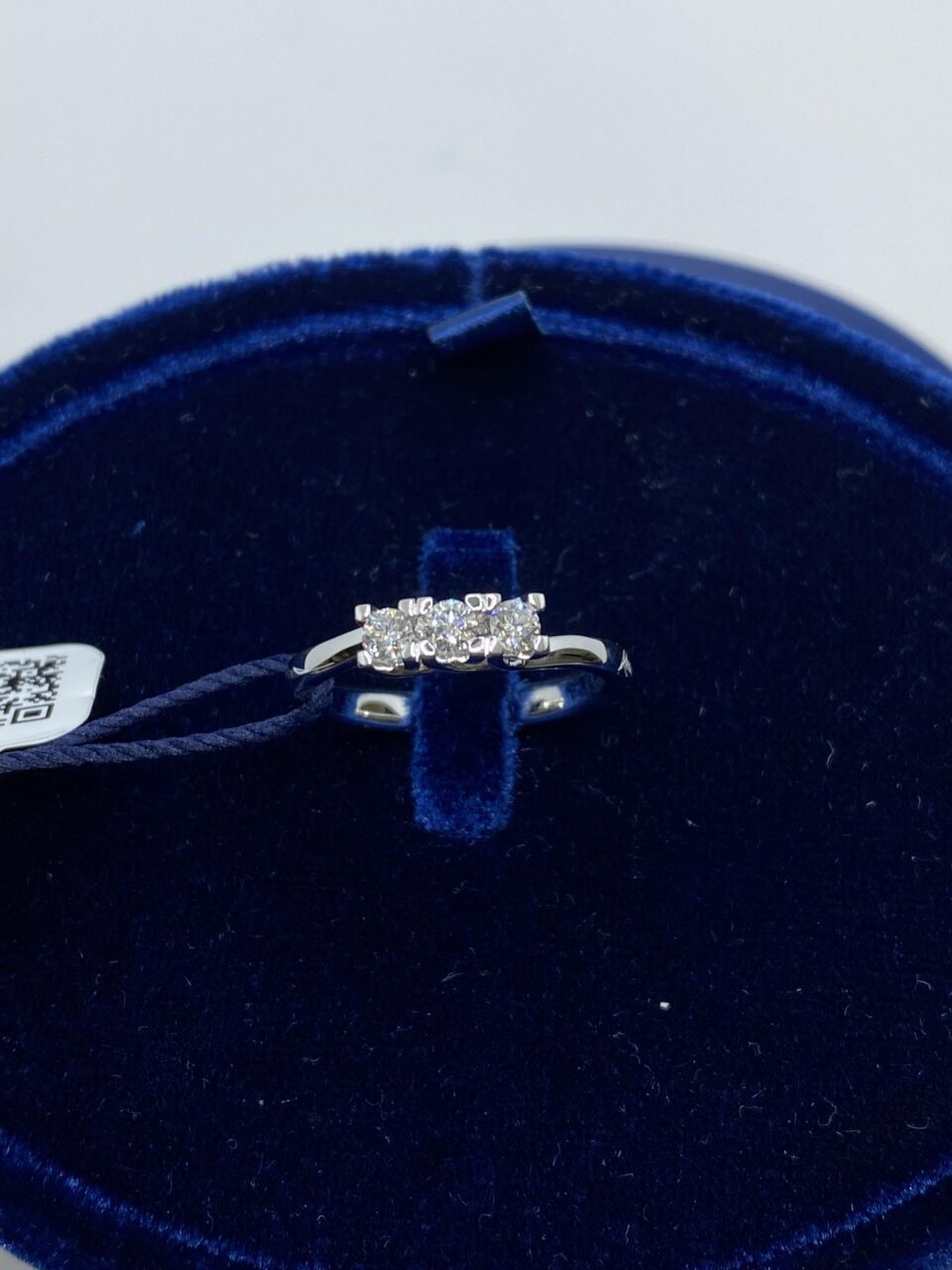 Anello Recarlo Trilogy Maria Teresa con Diamanti Ct 0.26
