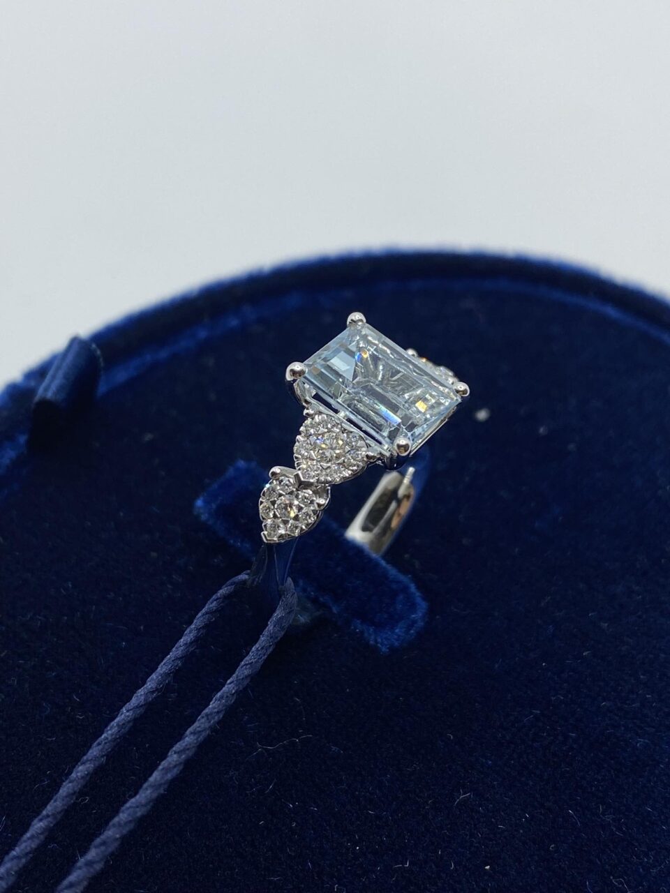 Anello Donna Recarlo in Oro 18KT con Diamanti e Acquamarina