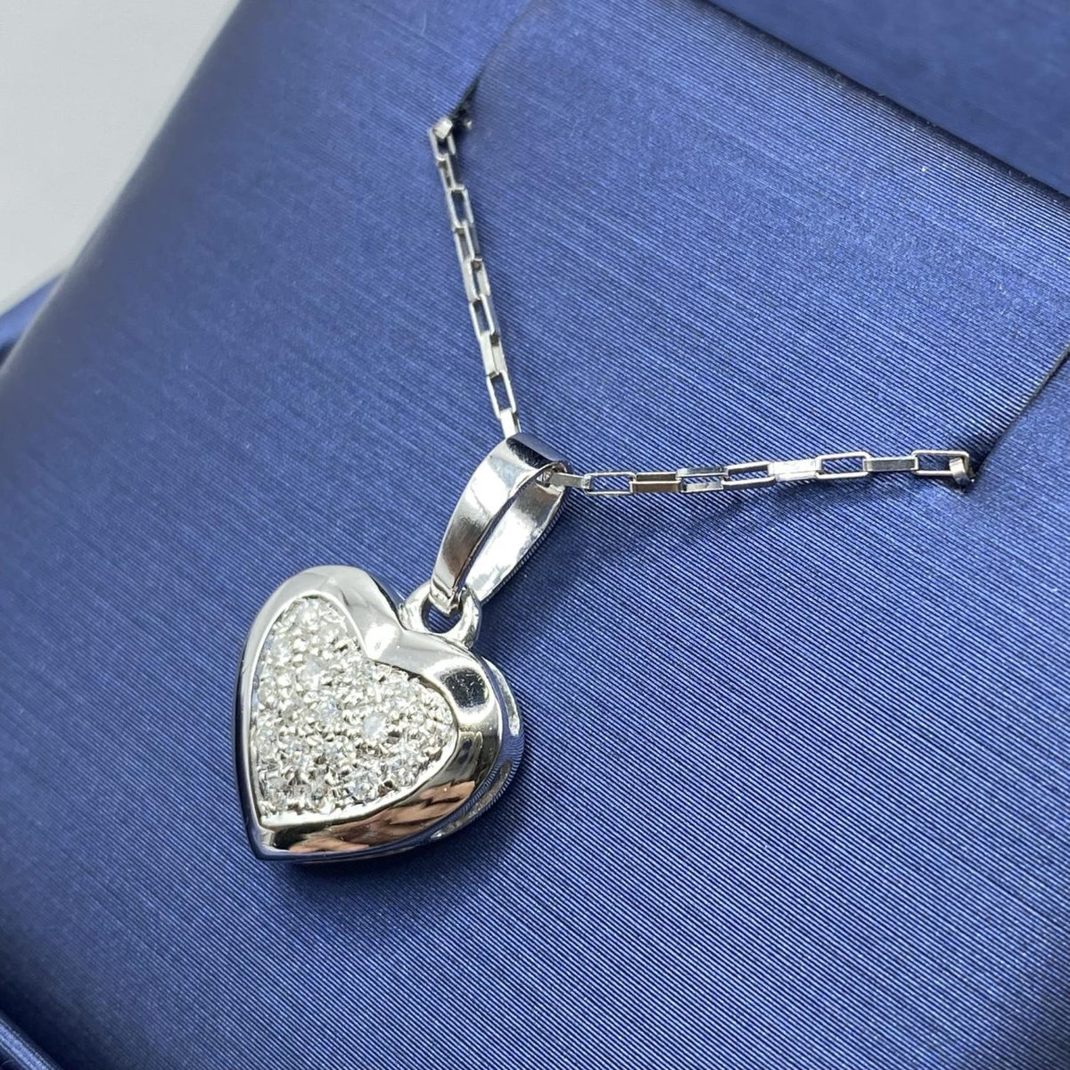 Collana a Cuore Donna in Oro 18KT 18KT e Diamanti Ct 0.18