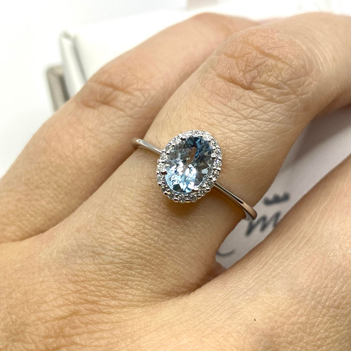 Anello Miluna in Oro 18KT 18KT con Diamanti e Acquamarina Ct. 0,67