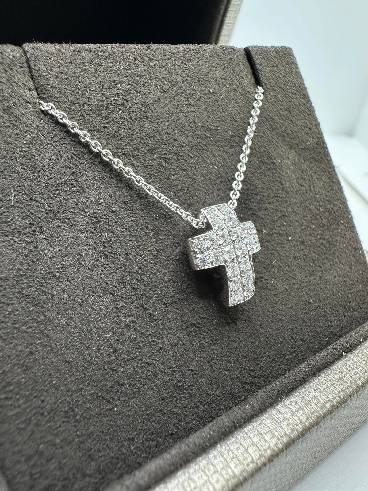 Collana Crivelli con Croce in Oro 18KT 18KT e Diamanti