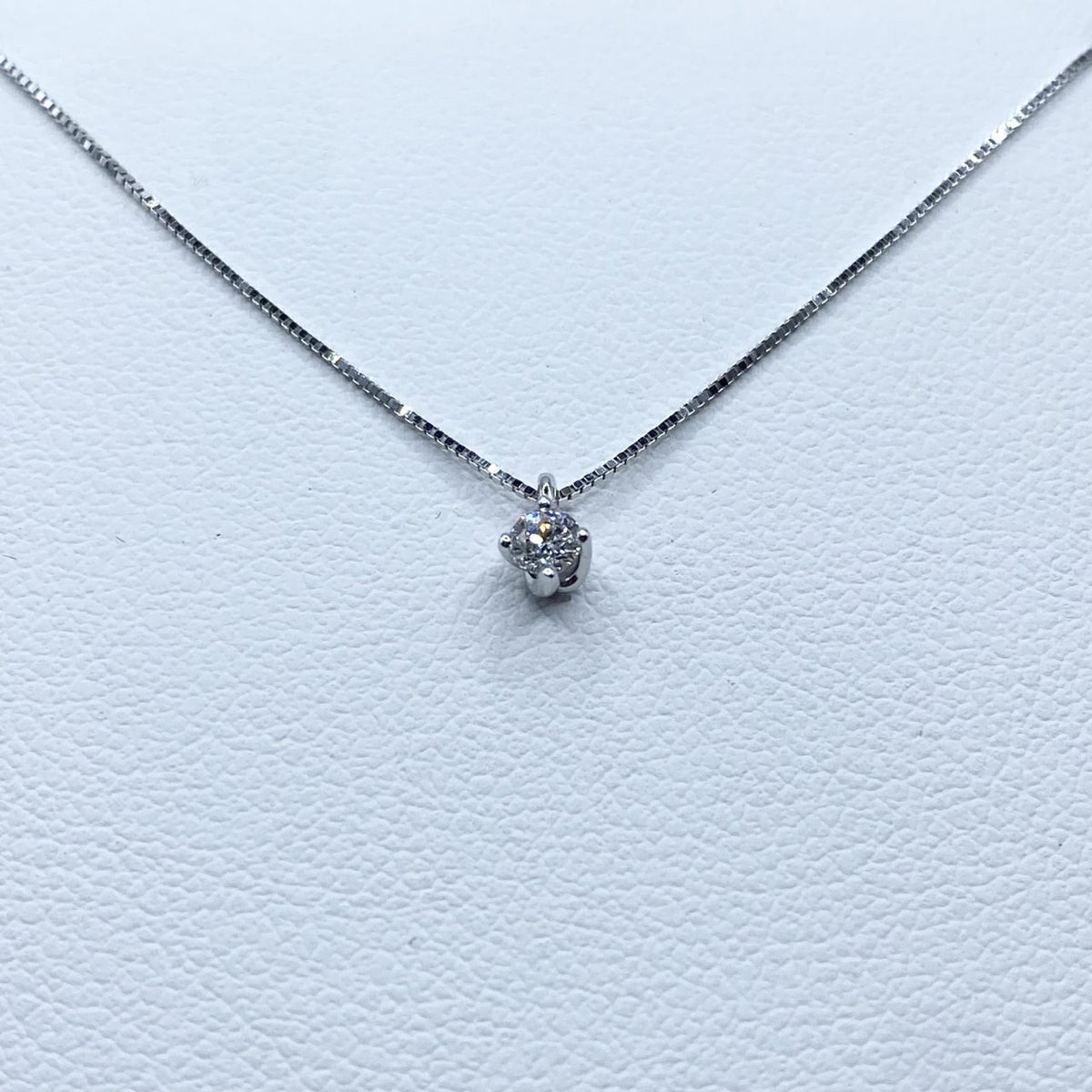 Collana Punto Luce Miluna in Oro 18KT 18KT e Diamante Ct. 0,08
