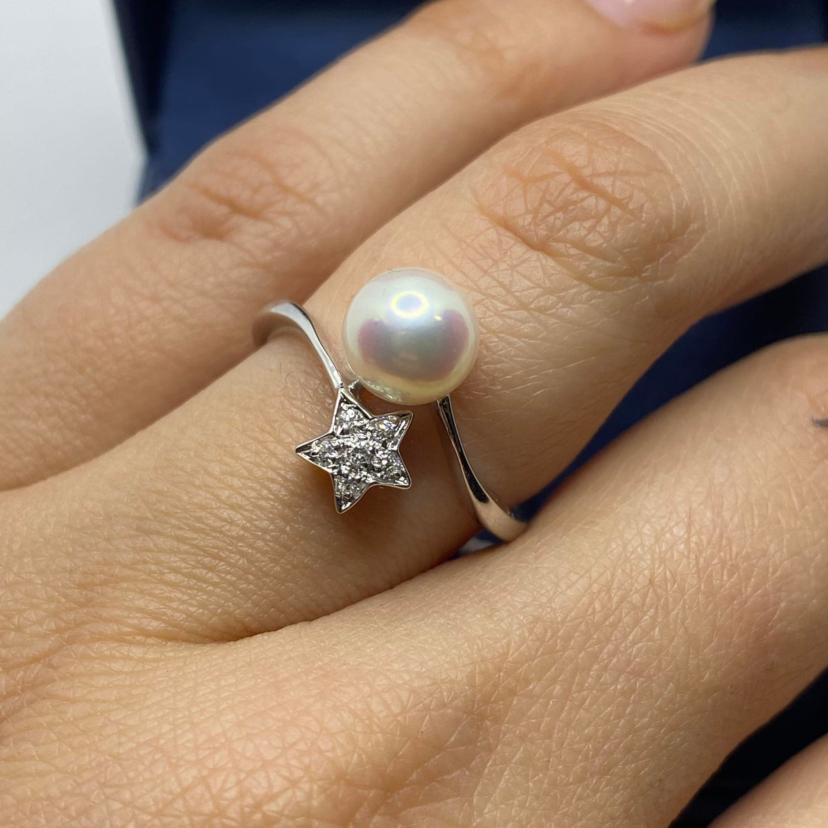 Anello Mikawa in Oro 18KT 18KT con Perla di Acqua Salata e Diamanti