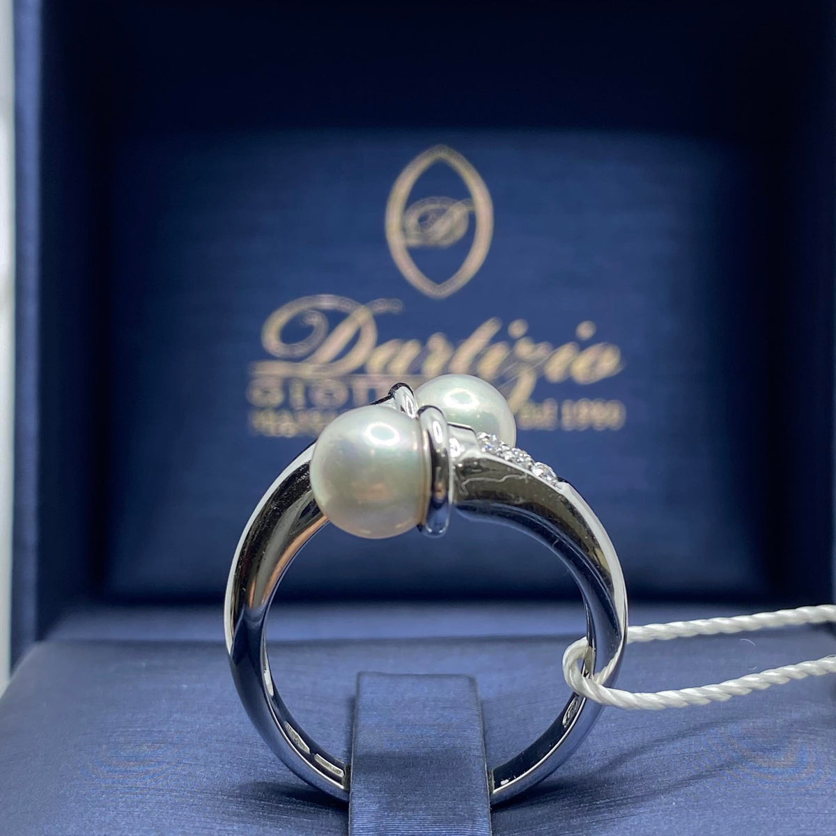Anello Raima in Oro 18KT 18KT con Perla di Acqua Salata e Diamanti