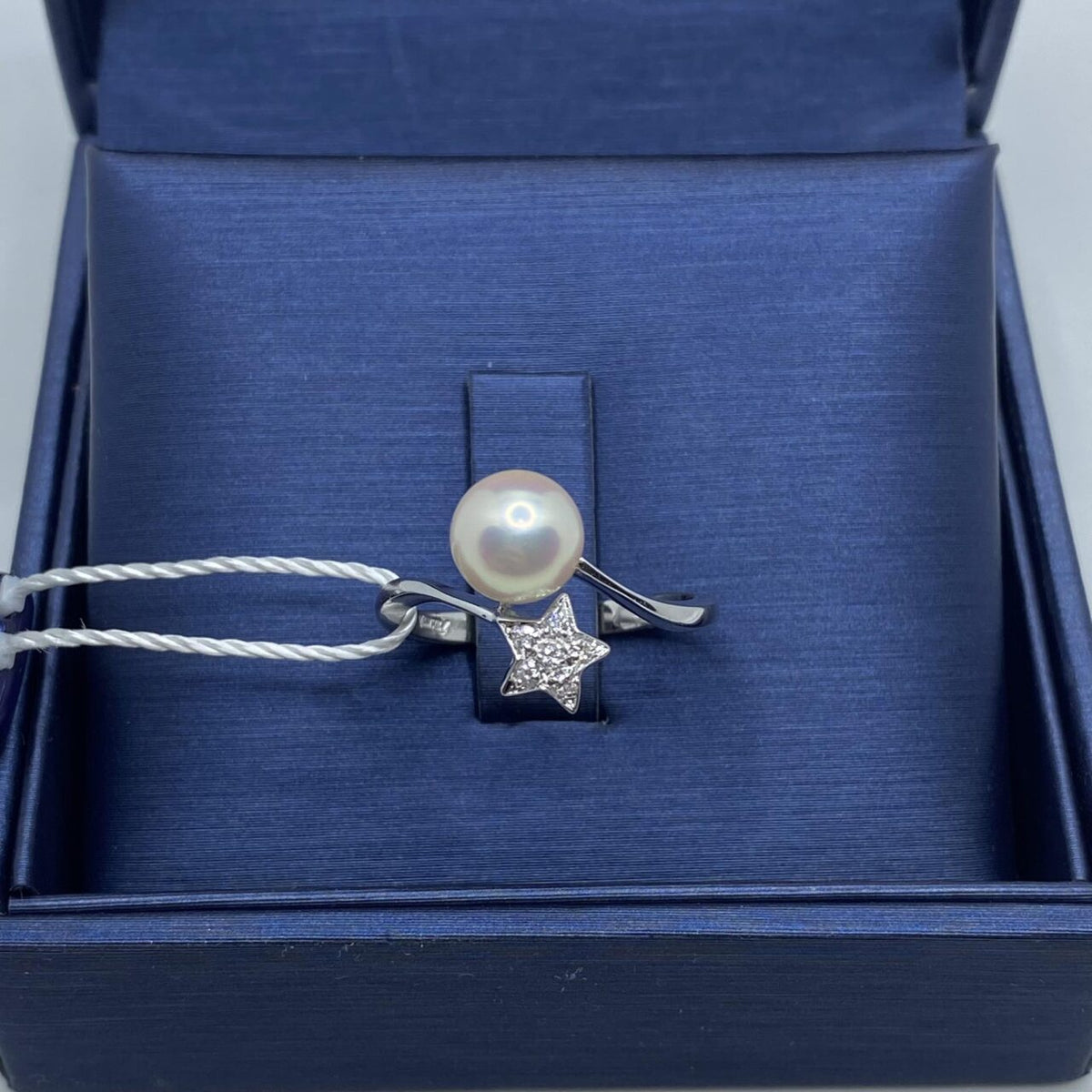Anello Mikawa in Oro 18KT 18KT con Perla di Acqua Salata e Diamanti