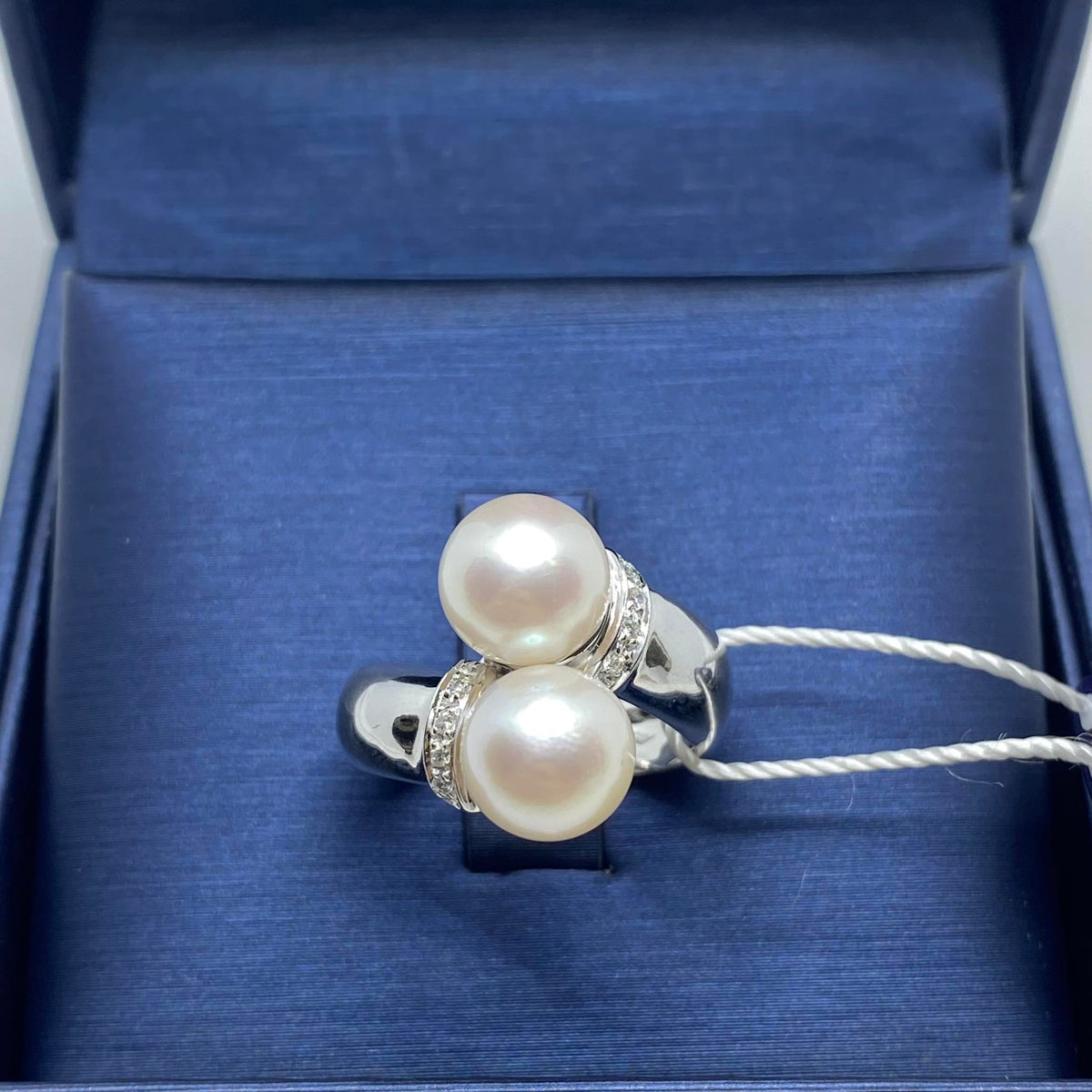 Anello Raima in Oro 18KT 18KT con Perla di Acqua Salata e Diamanti