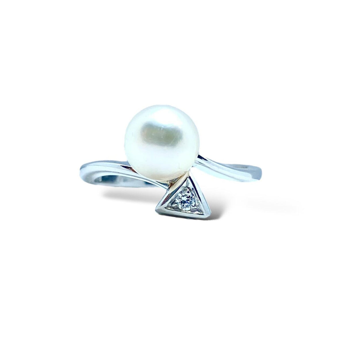 Anello Mikawa in Oro 18KT 18KT con Perla di Acqua Salata e Diamanti