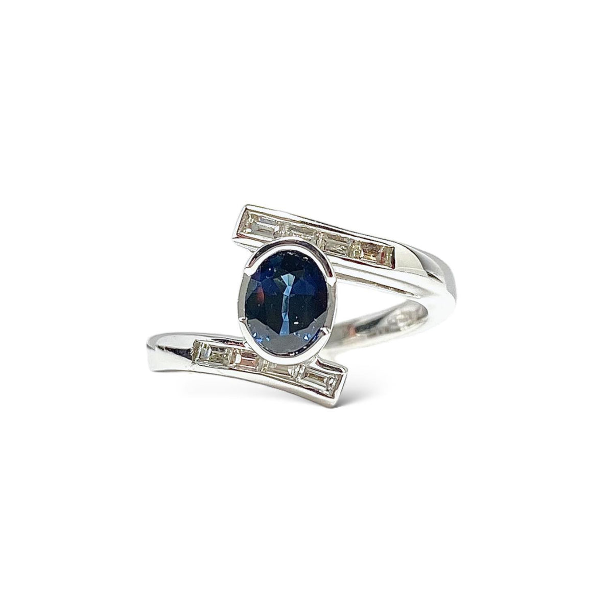 Anello Donna in Oro 18KT 18KT con Zaffiro ct 0.90 e Diamanti
