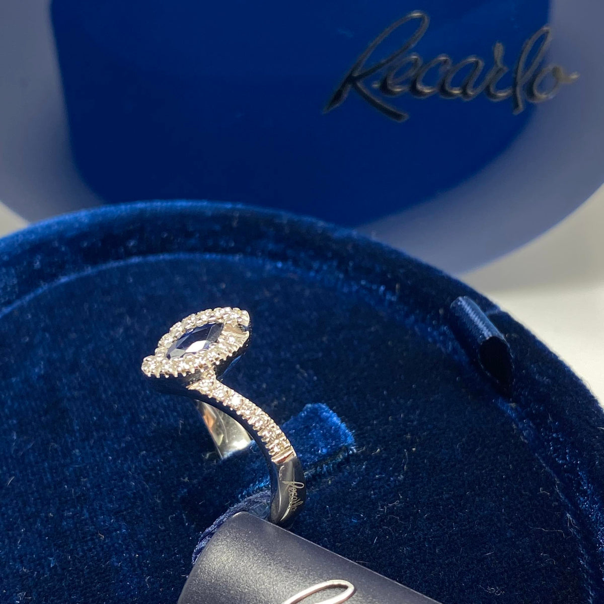 Anello donna Recarlo in Oro 18KT 18KT con Zaffiro Ct 0.30 e Diamanti