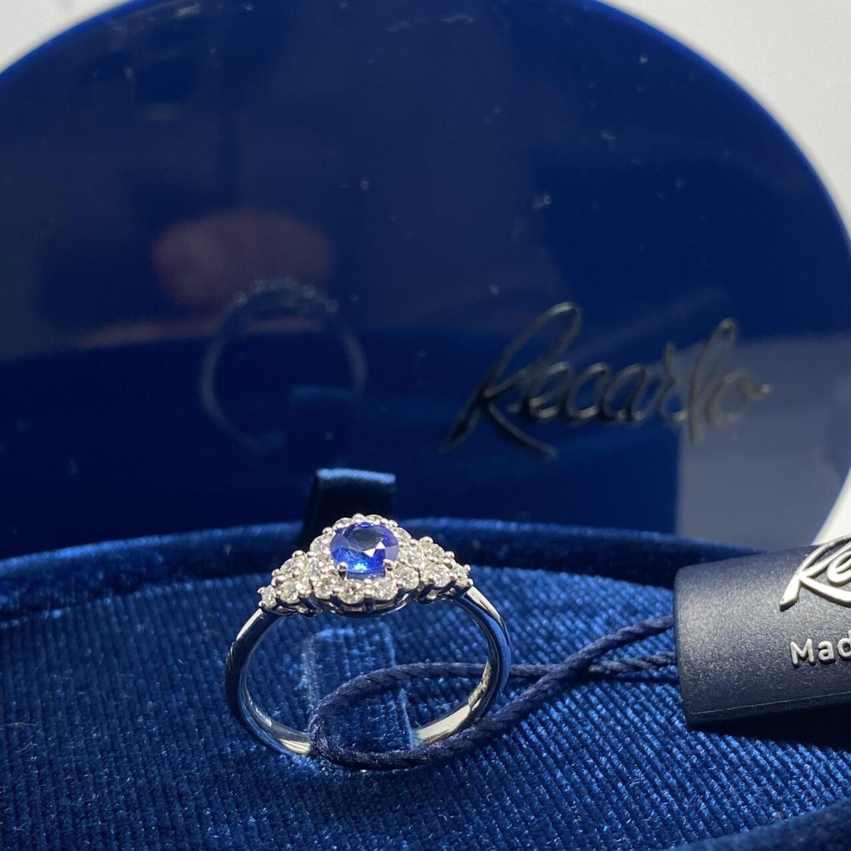 Anello Donna in Oro 18KT 18KT Recarlo con Zaffiro CT 0.49 e Diamanti