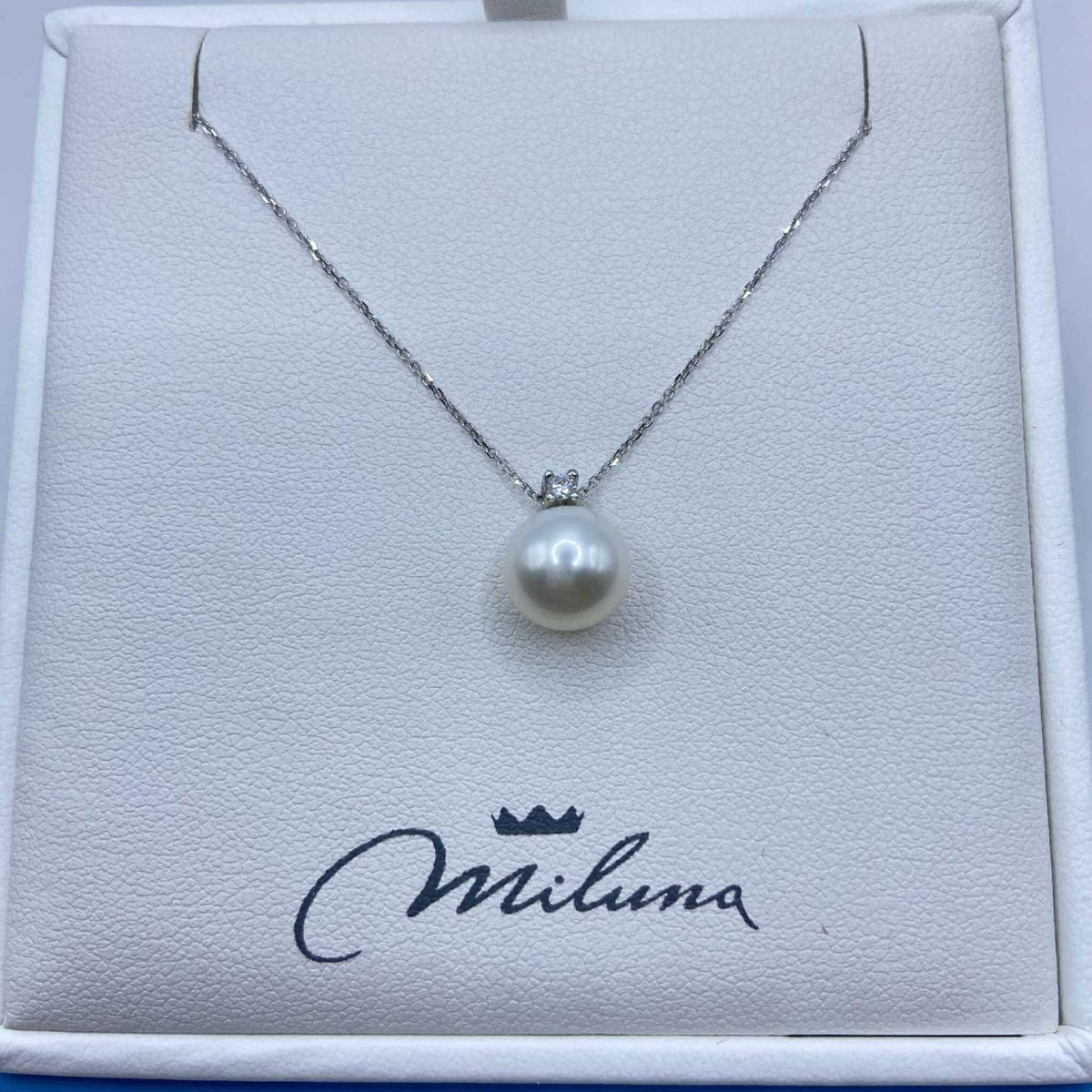Collana Miluna in Oro 18KT 18KT con Perla 8-8,5 e Diamante
