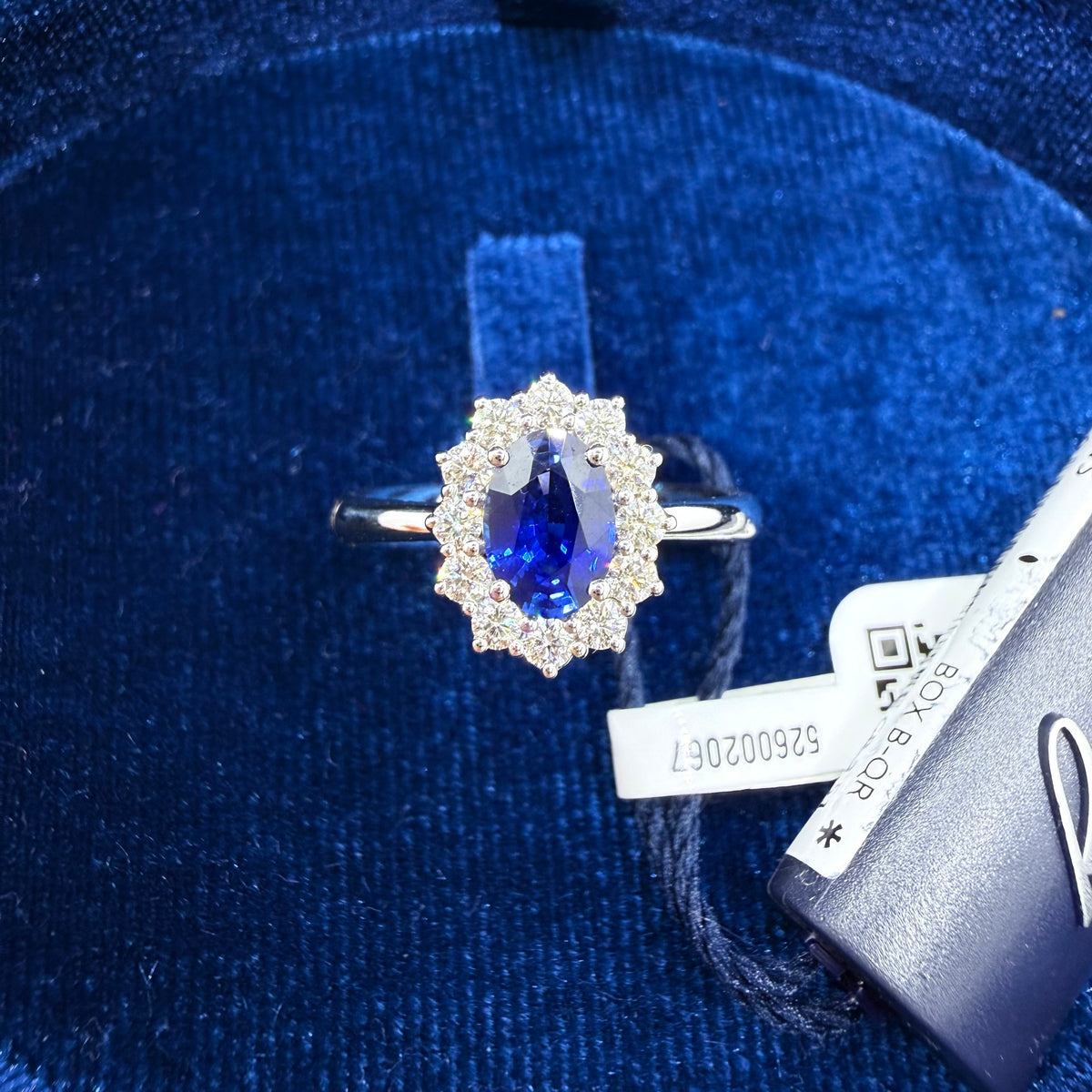 Anello Donna Recarlo con Diamanti e Zaffiro Ct. 0,83