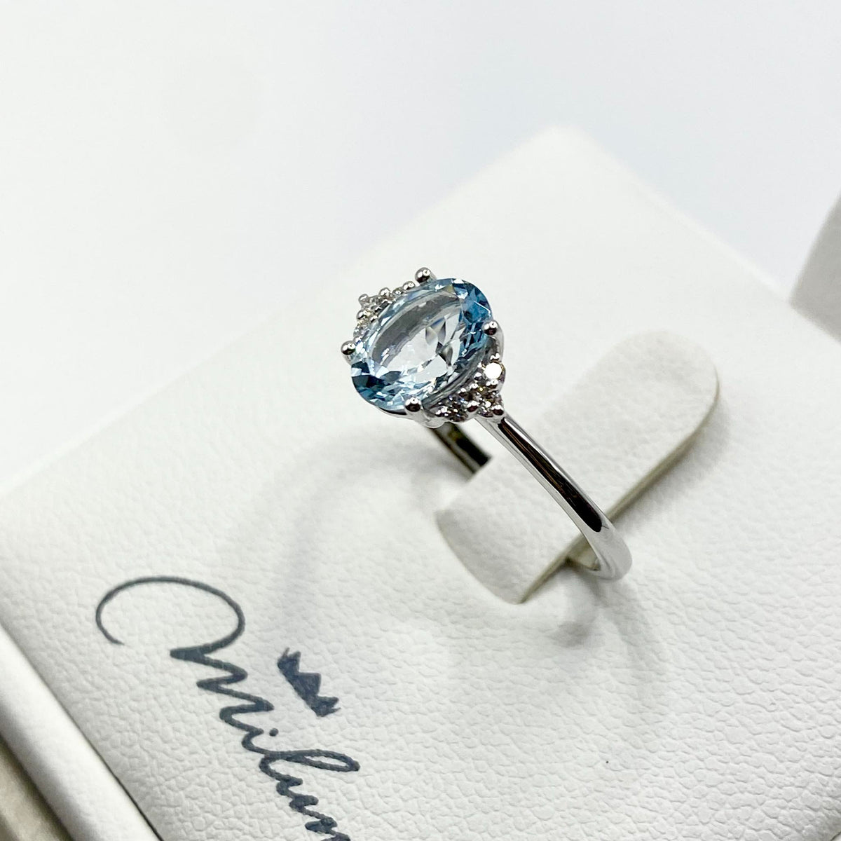 Anello Miluna in Oro 18KT 18KT con Diamanti e Acquamarina Ct. 1,00