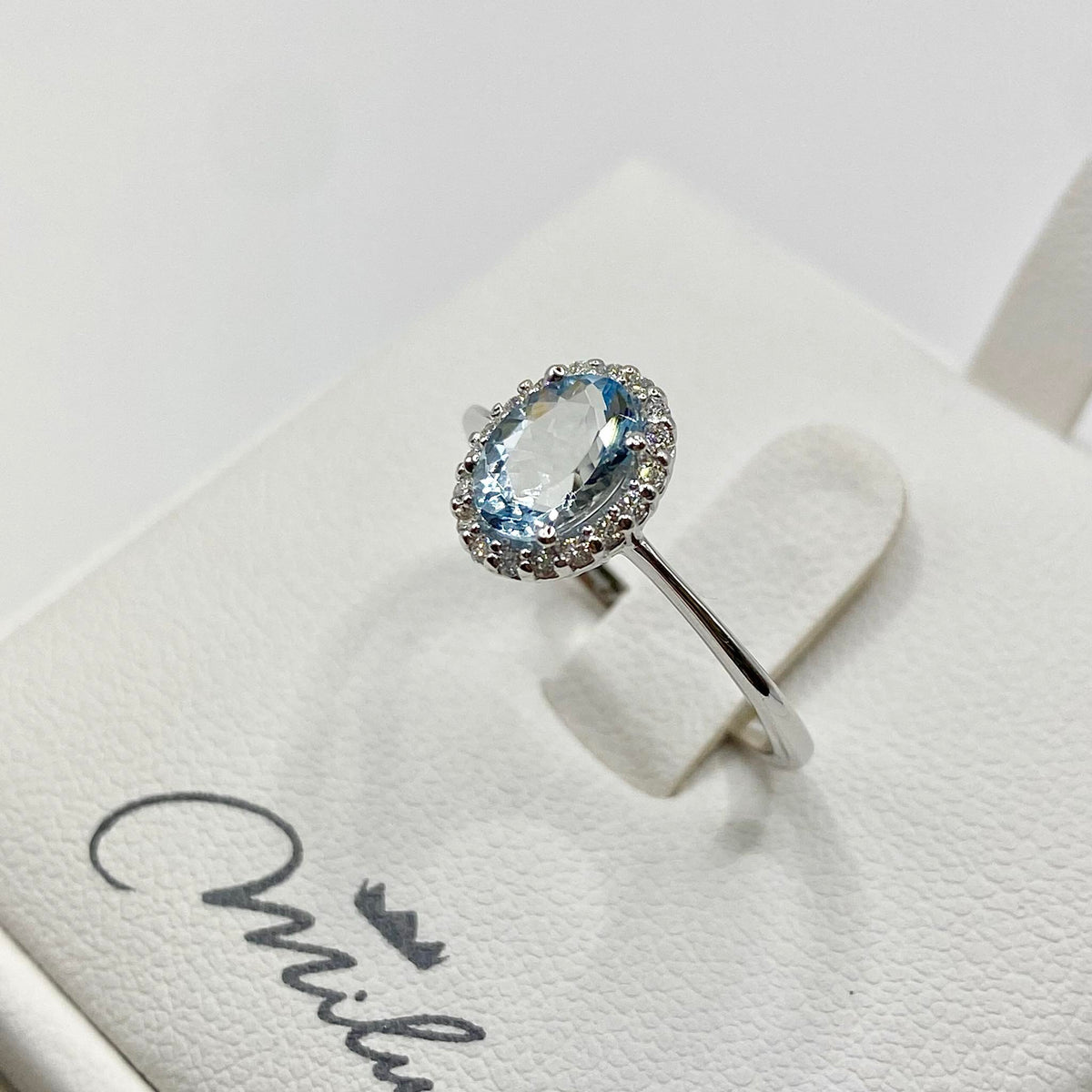 Anello Miluna in Oro 18KT 18KT con Diamanti e Acquamarina Ct. 0,67