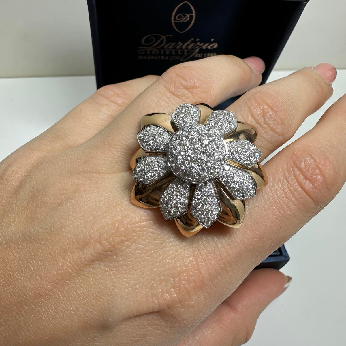Anello Dartizio Gioielli a Fiore in Oro 18KT 18KT e Rosè con Diamanti