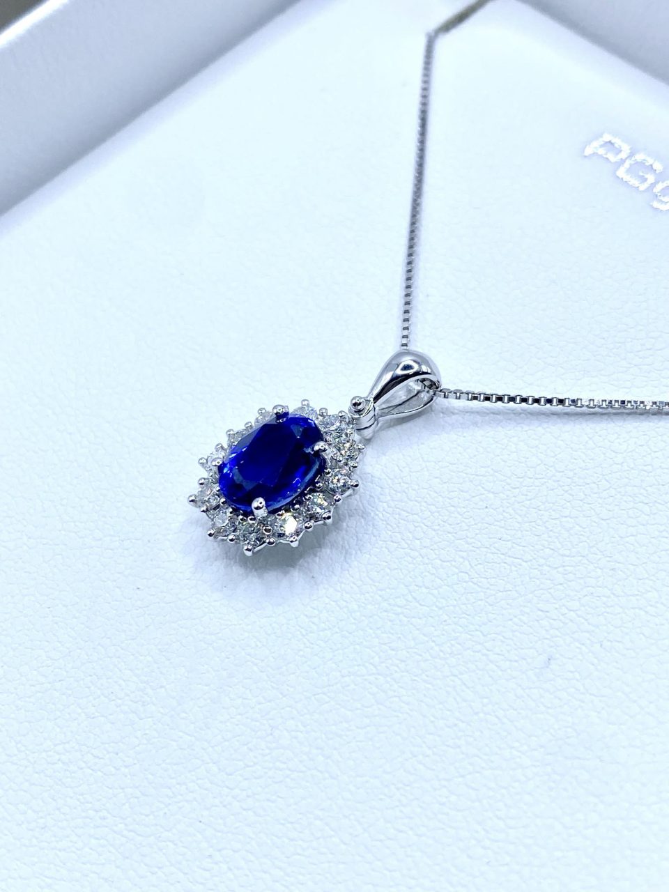 Collana Pg Gioielli in Oro 18KT 18KT con Diamanti e Zaffiro Ct.1,40