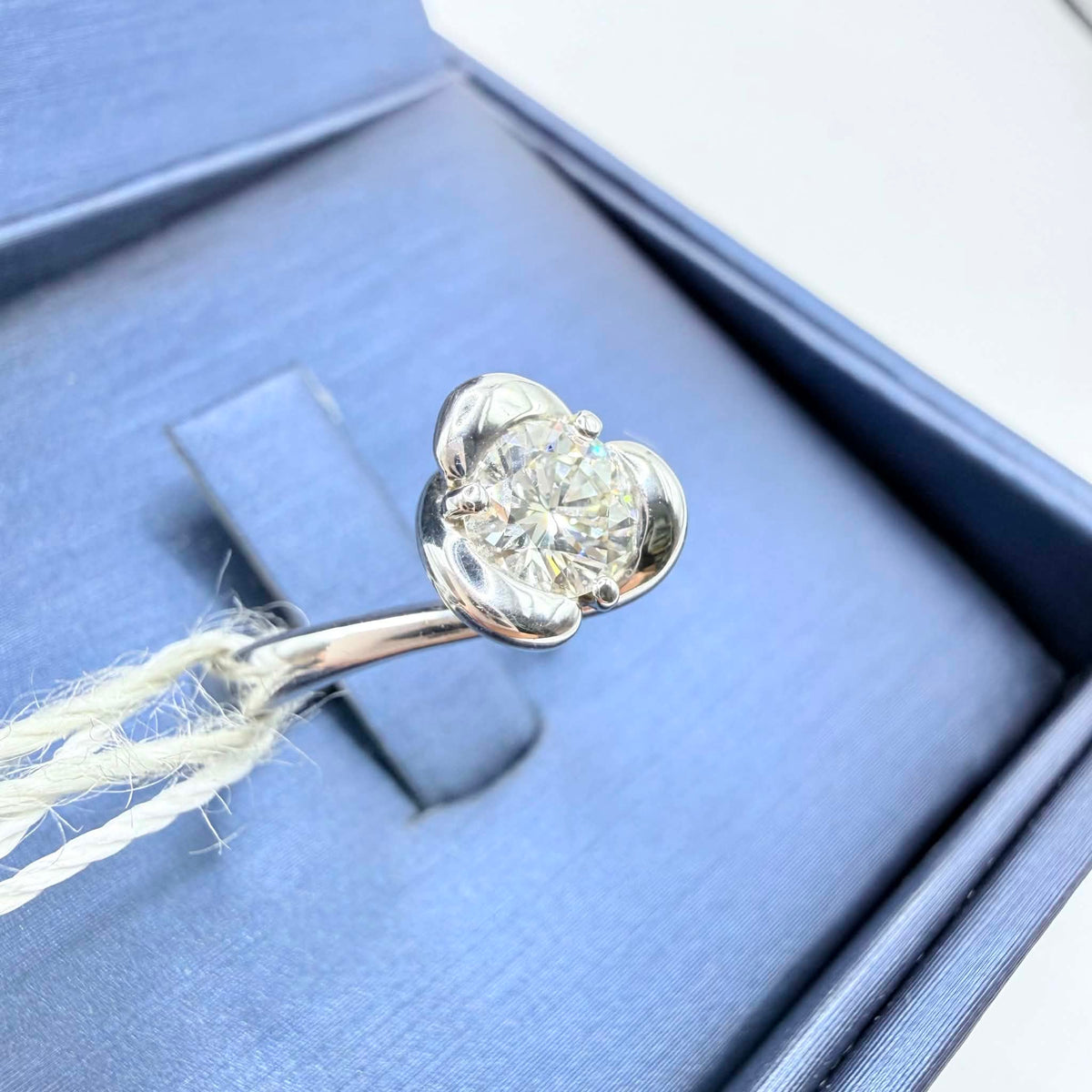 Anello Solitario Salvini in Oro 18KT 18KT e Diamante ct. 0,57