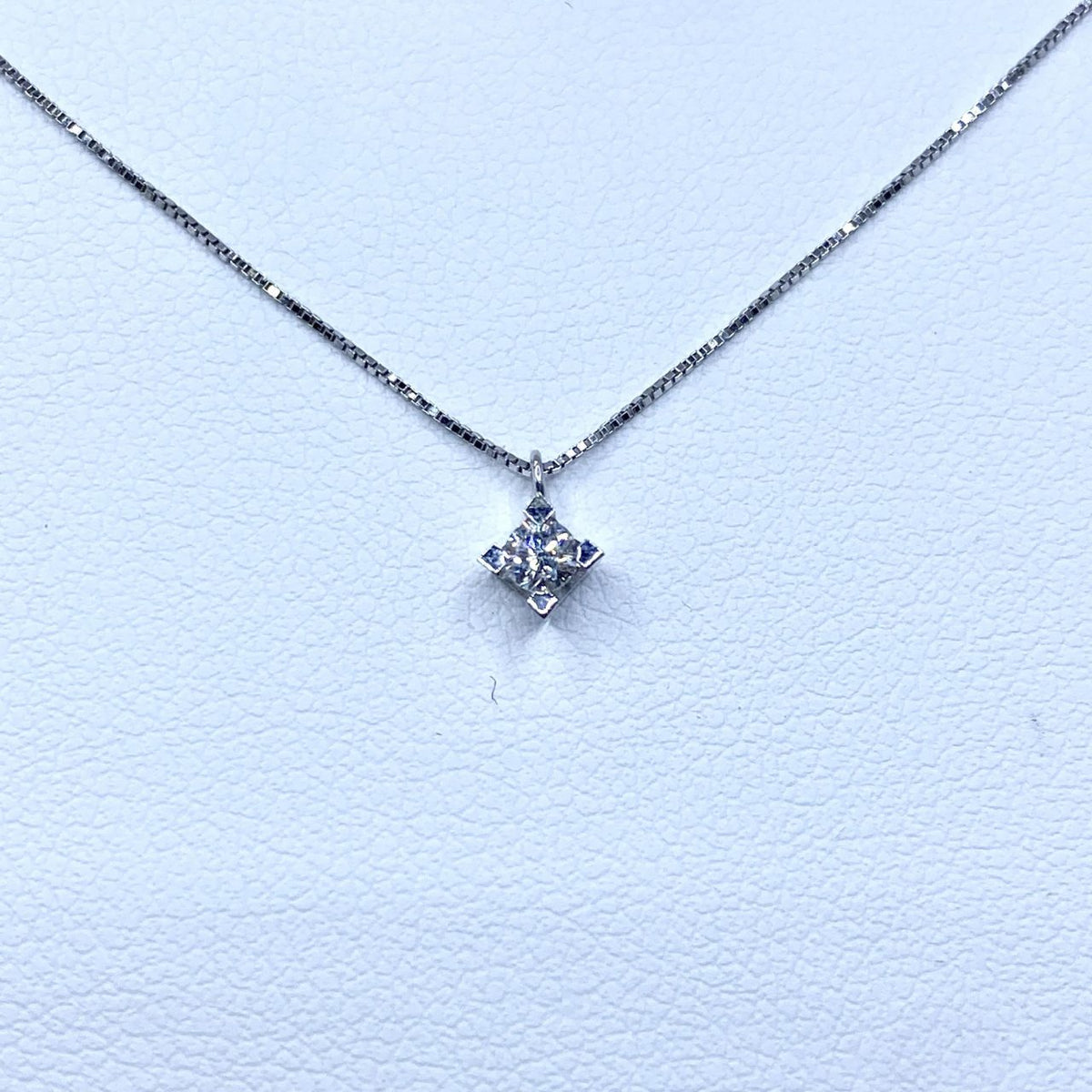 Collana Punto Luce PG Gioielli con Diamante Ct. 0.09