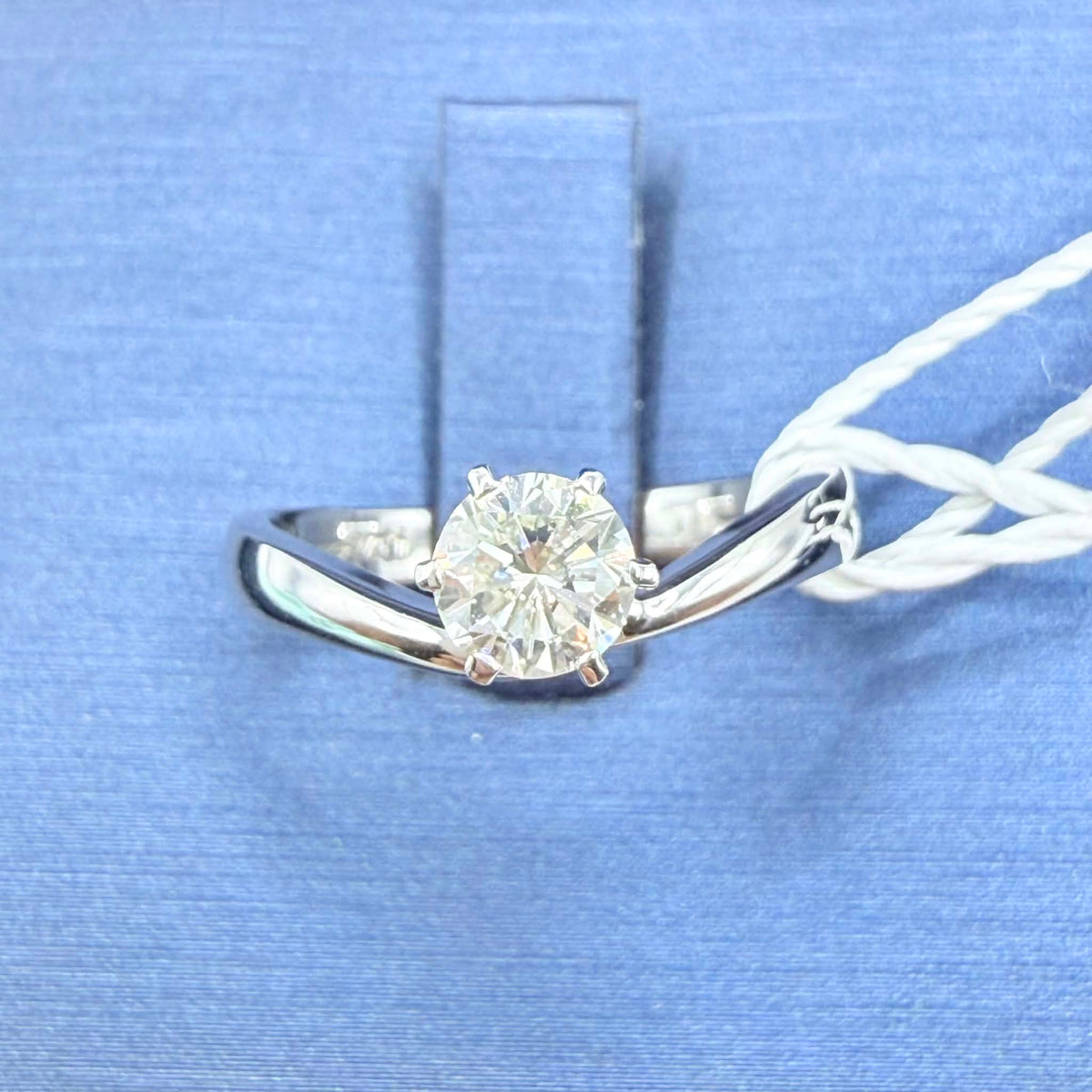 Anello Solitario Salvini in Oro 18KT 18KT e Diamante ct. 0,57