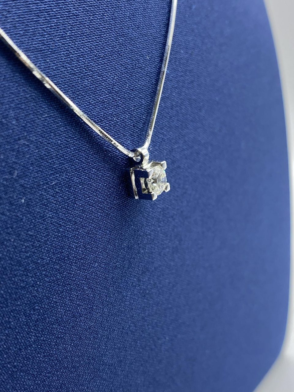 Collana Recarlo Punto Luce in Oro 18KT e Diamante Ct 0.35 F-IF