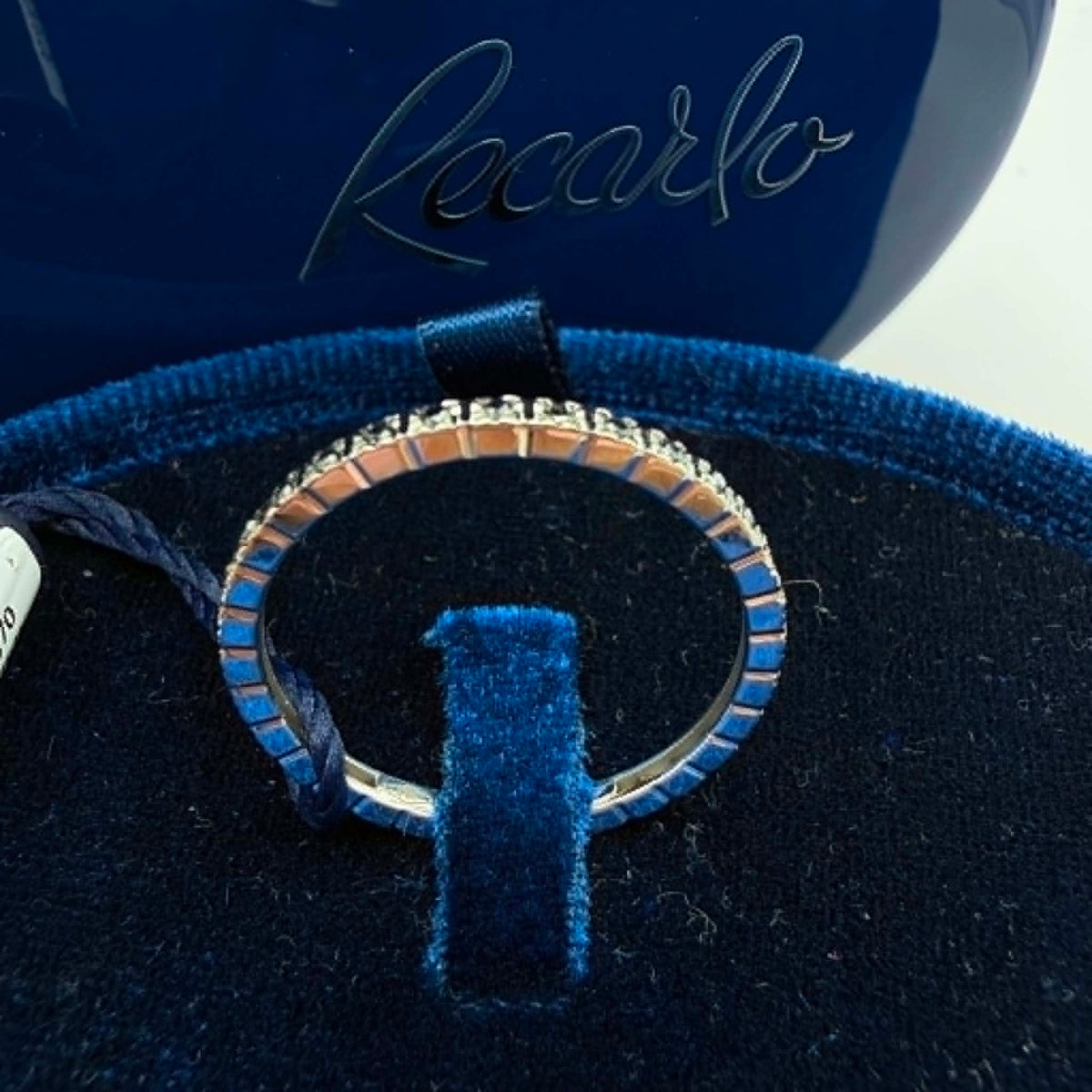 Anello Veretta Girodito Recarlo in Oro 18KT 18KT e Diamanti Ct. 0.19