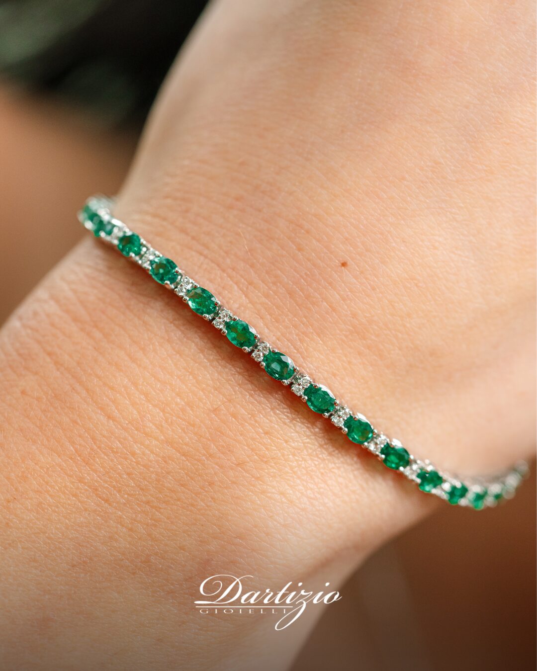 Bracciale Tennis Crivelli in Oro 18KT con Smeraldi Ct. 4,20 e Diamanti