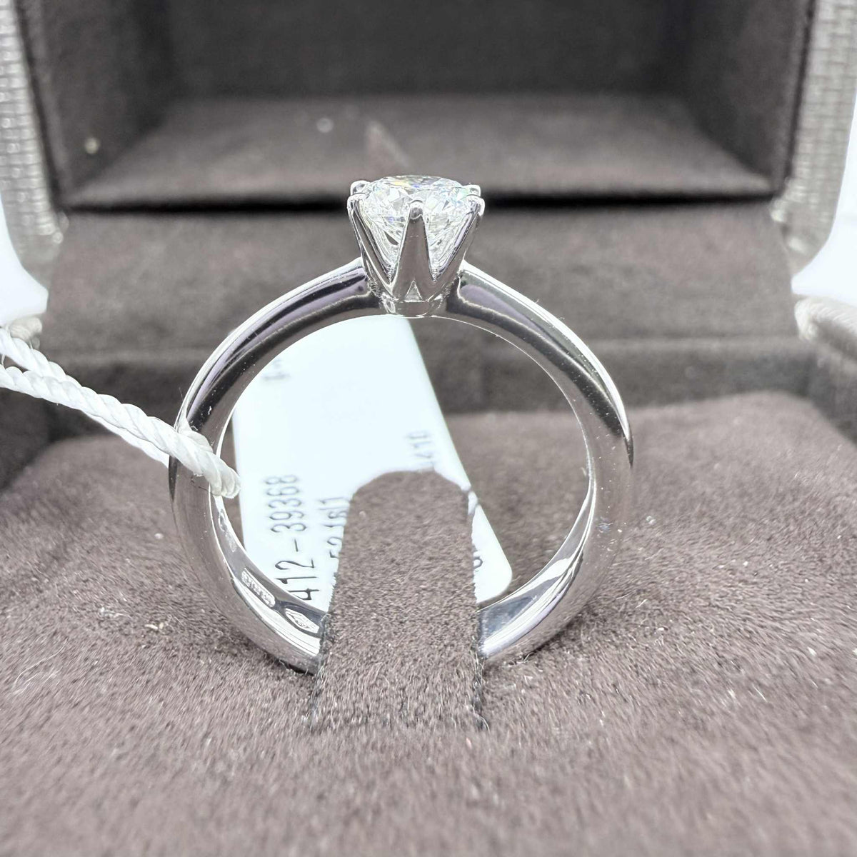 Anello Crivelli Solitario Tiffany 6 Griffe in Oro 18KT e Diamante GIA Ct 0.52