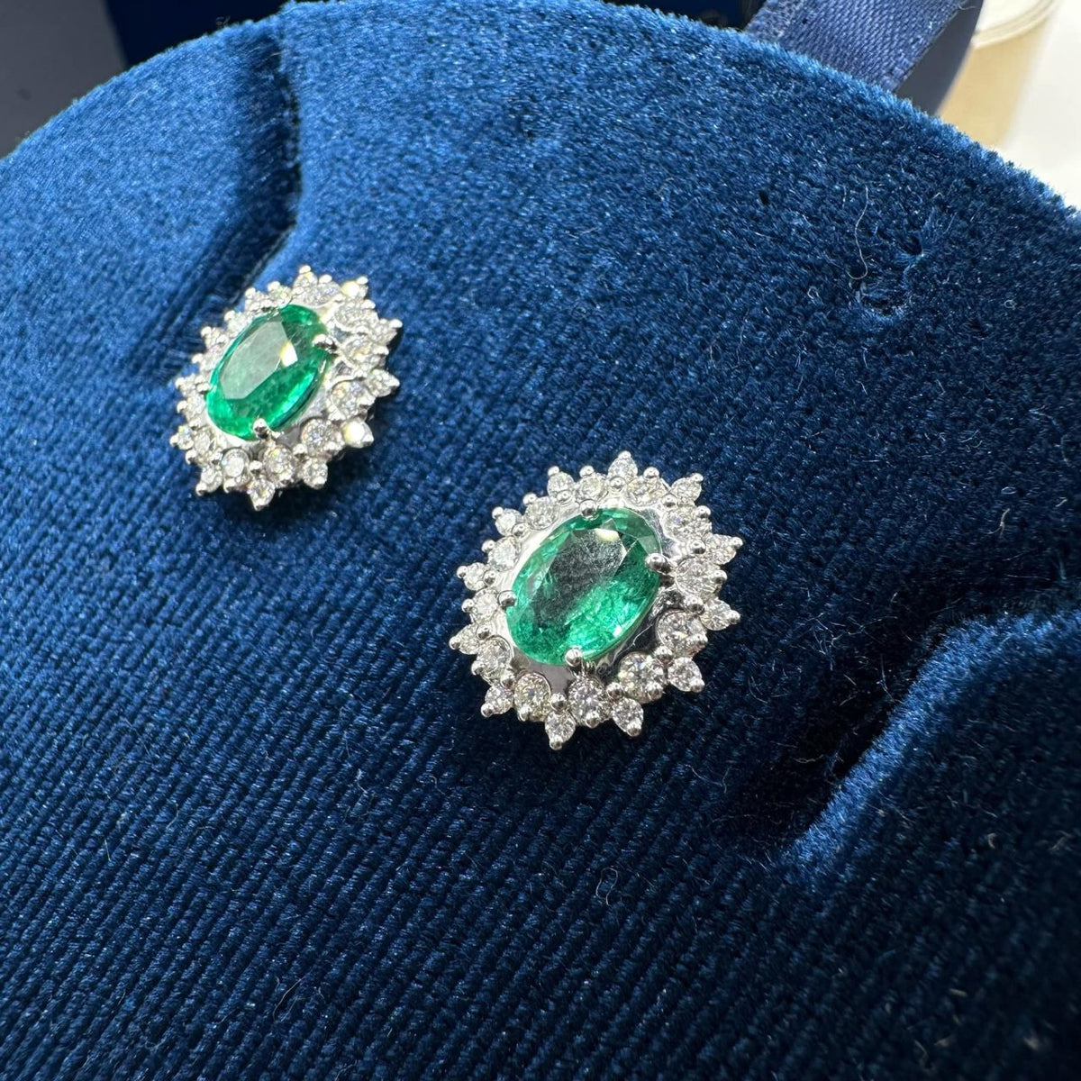 Orecchini Recarlo con Diamanti e Smeraldi Ct. 1,44