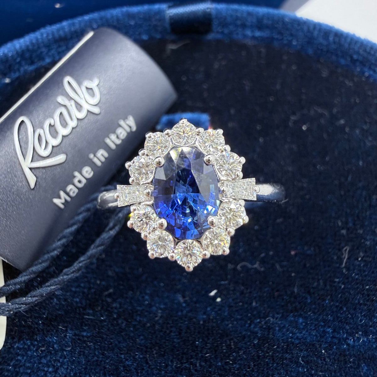 Anello Donna Recarlo con Diamanti e Zaffiro Ct. 0,93
