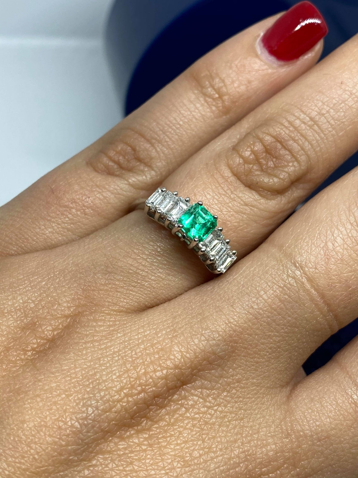Anello Recarlo con Smeraldo Ct 0.58 - ZD060/B