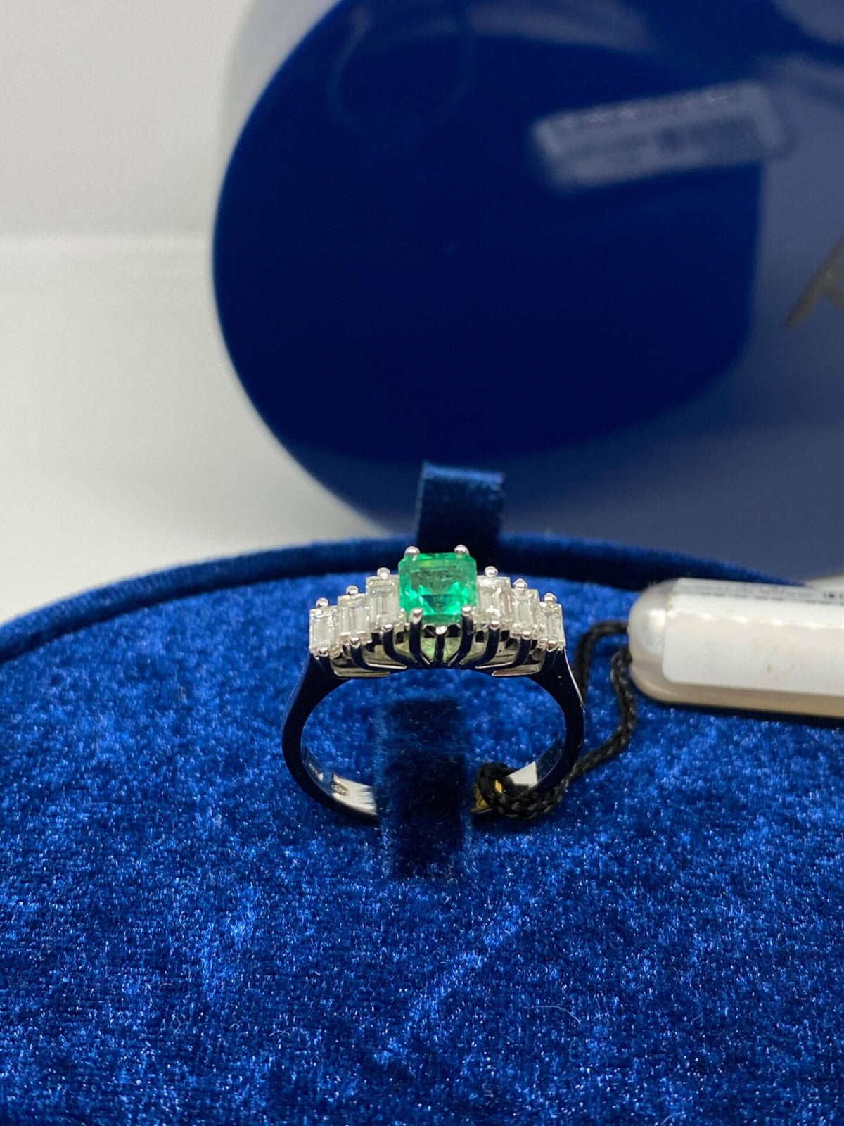 Anello Recarlo con Smeraldo Ct 0.58 - ZD060/B