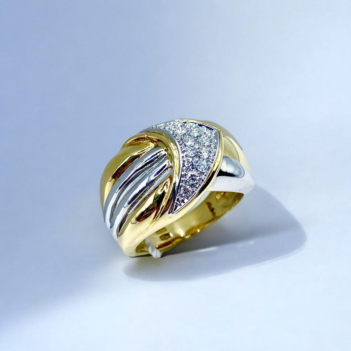 Anello a Fascia in Oro 18KT Bicolore con Diamanti