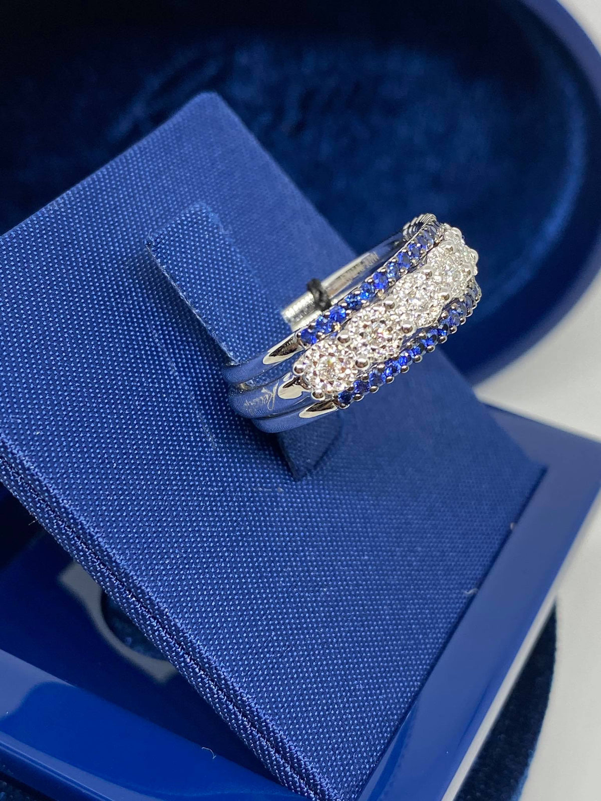 Anello Donna Recarlo con Zaffiri Ct 0.41 e Diamanti - r51fm139/zb