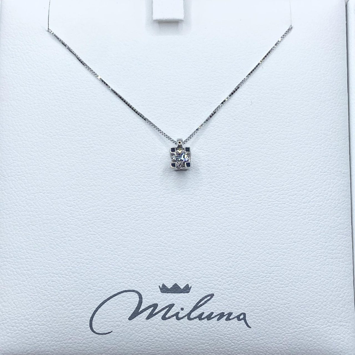 Collana Punto Luce Miluna in Oro 18KT 18KT con Diamante Ct. 0,13