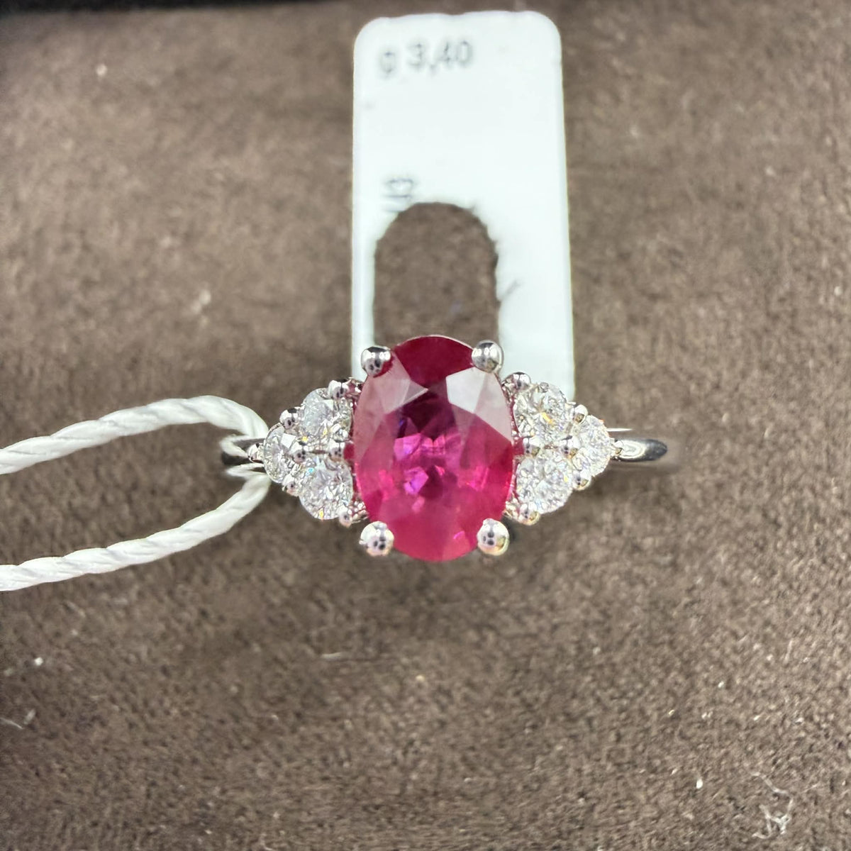 Anello Donna Crivelli con Rubino Ct 0,99 e Diamanti