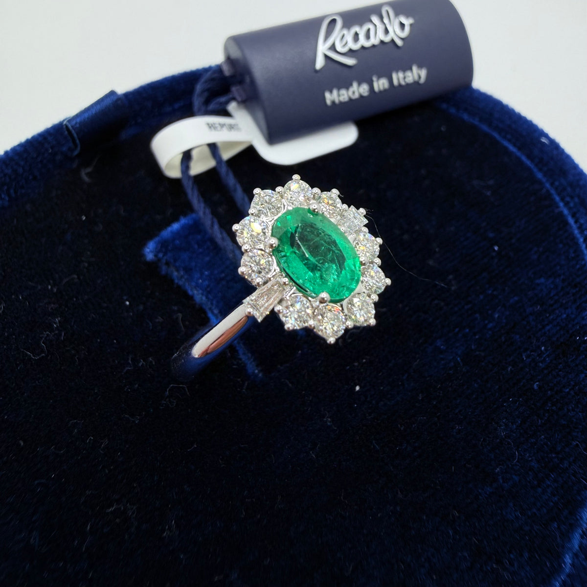 Anello Recarlo con Diamanti e Smeraldo ct. 0,82