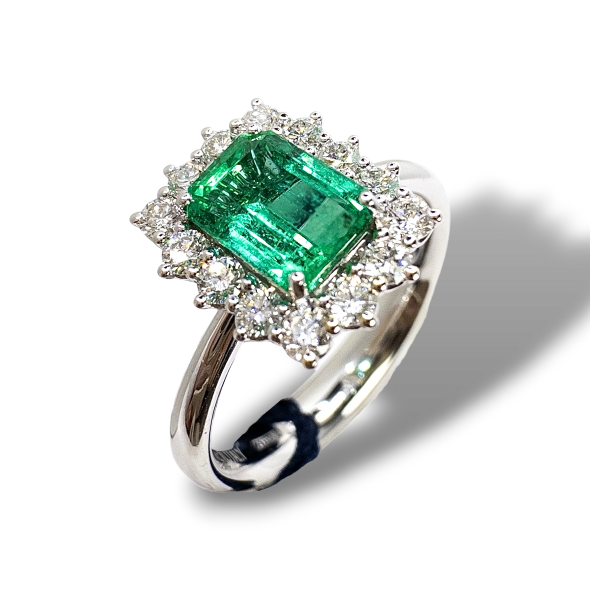 Anello Recarlo con Diamanti e Smeraldo ct.