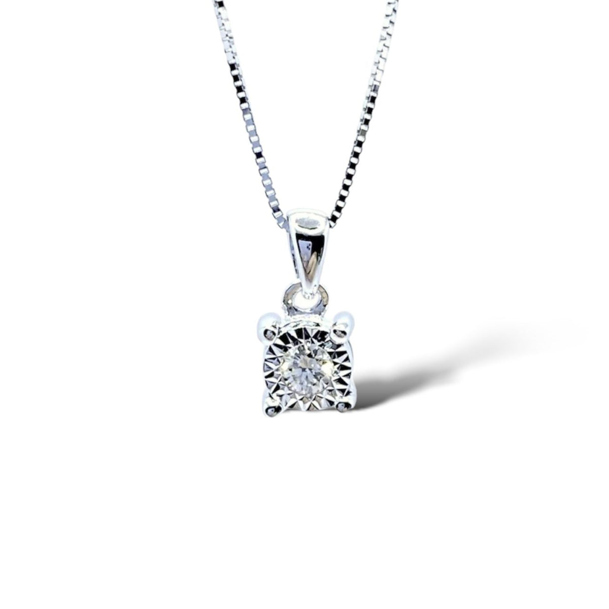 Collana Punto Luce Donna Oro 18KT con Diamante Ct 0.02
