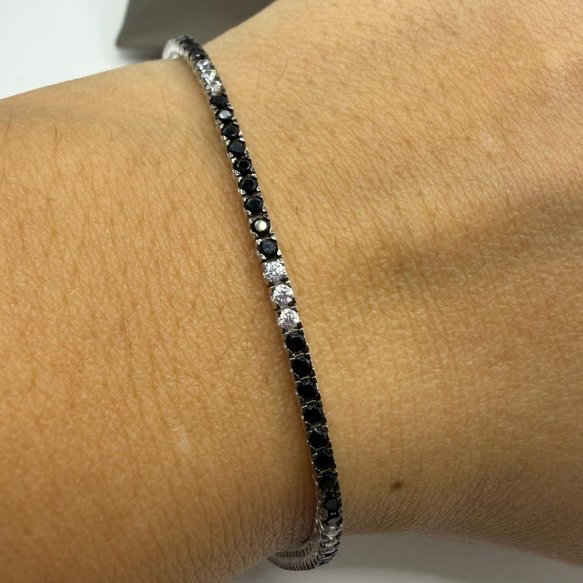 Bracciale Tennis in Oro 18KT 18KT e Zirconi