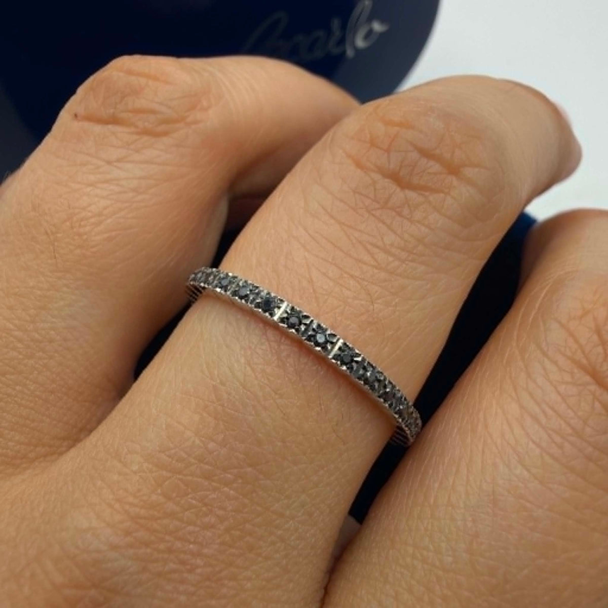 Anello Veretta Girodito Recarlo in Oro 18KT 18KT e Diamanti Ct. 0.19