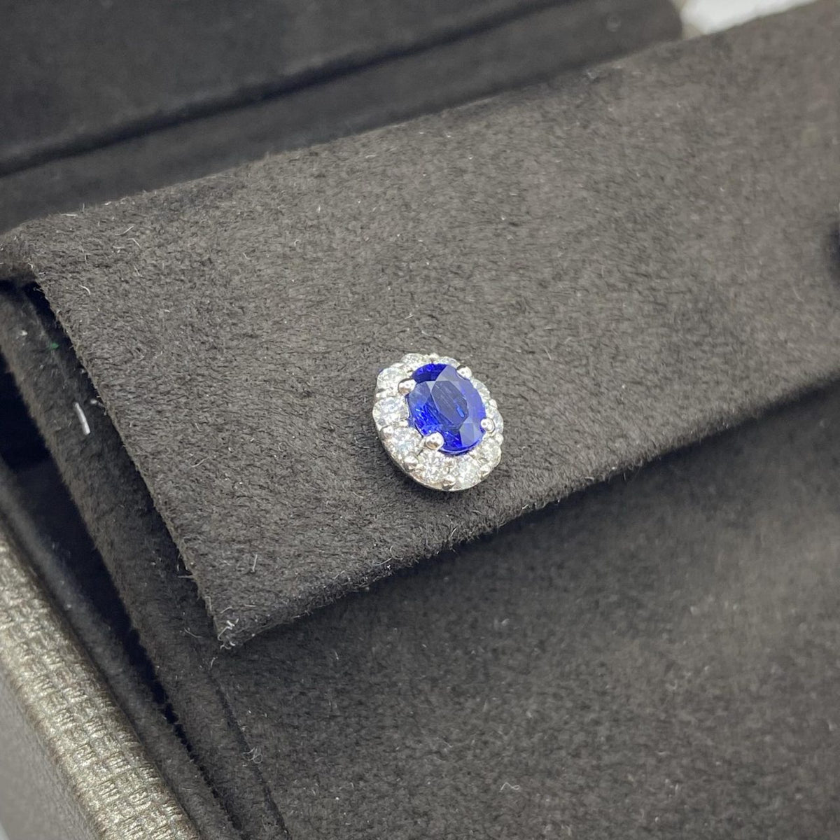 Orecchini Crivelli in Oro 18KT con Zaffiri Ct. 0,98 e Diamanti