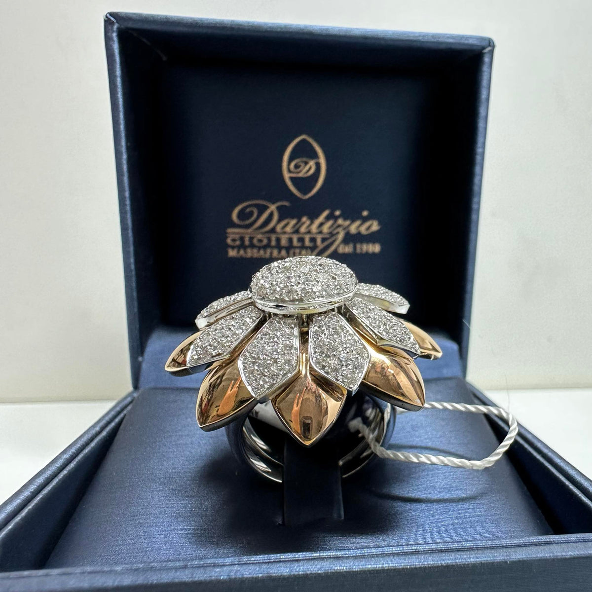 Anello Dartizio Gioielli a Fiore in Oro 18KT 18KT e Rosè con Diamanti