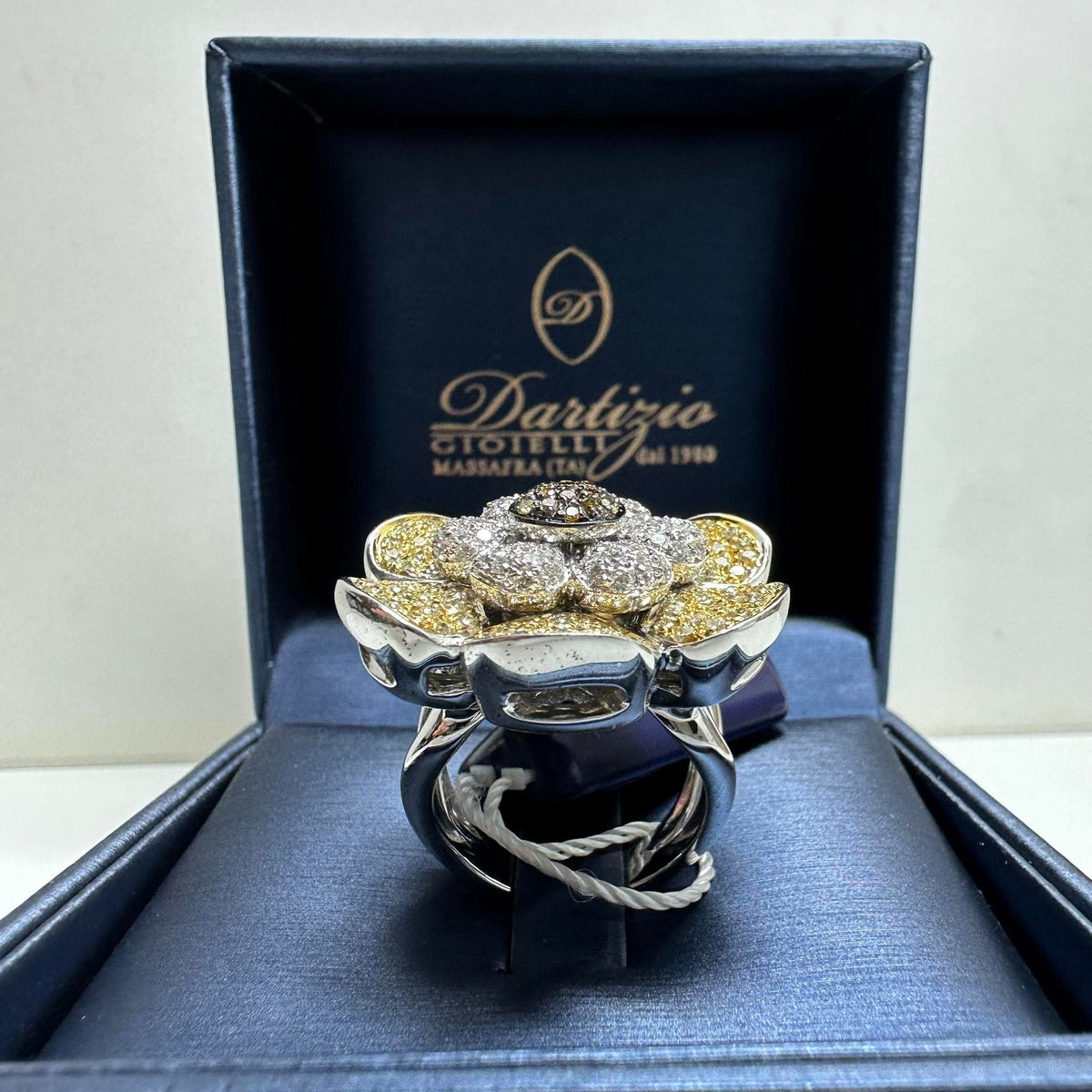 Anello Dartizio Gioielli a Fiore in Oro 18KT 18KT con Diamanti