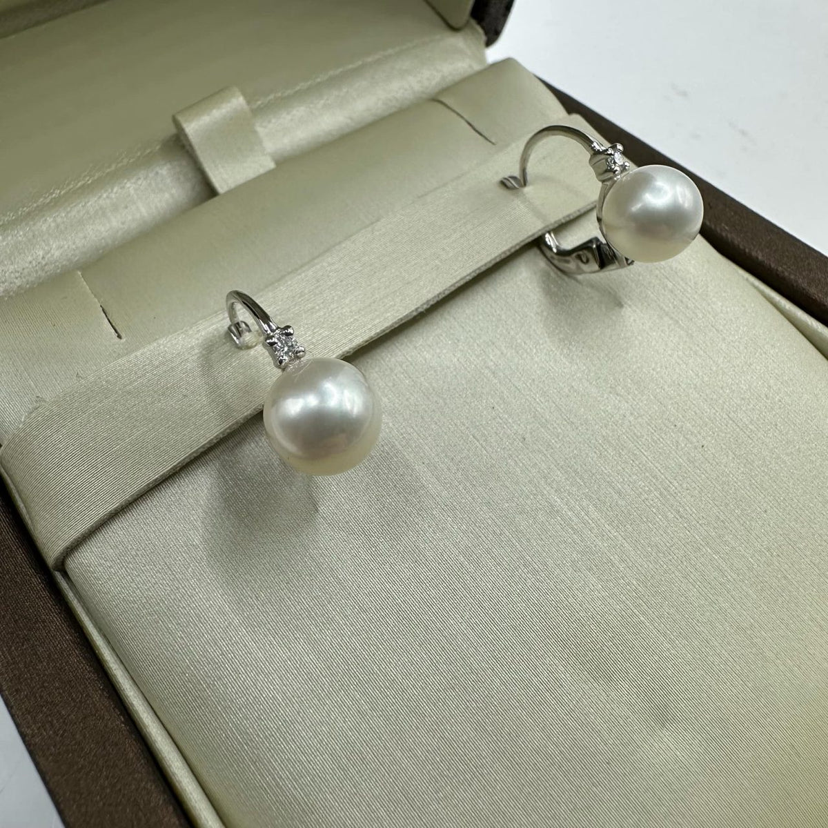 Orecchini Donna Ora con Perle Naturali mm 7,5-8 e Diamanti