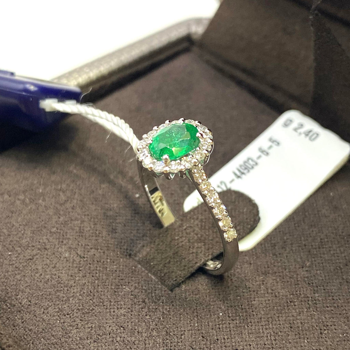 Anello Donna Crivelli con Diamanti e Smeraldo Ct 0,64