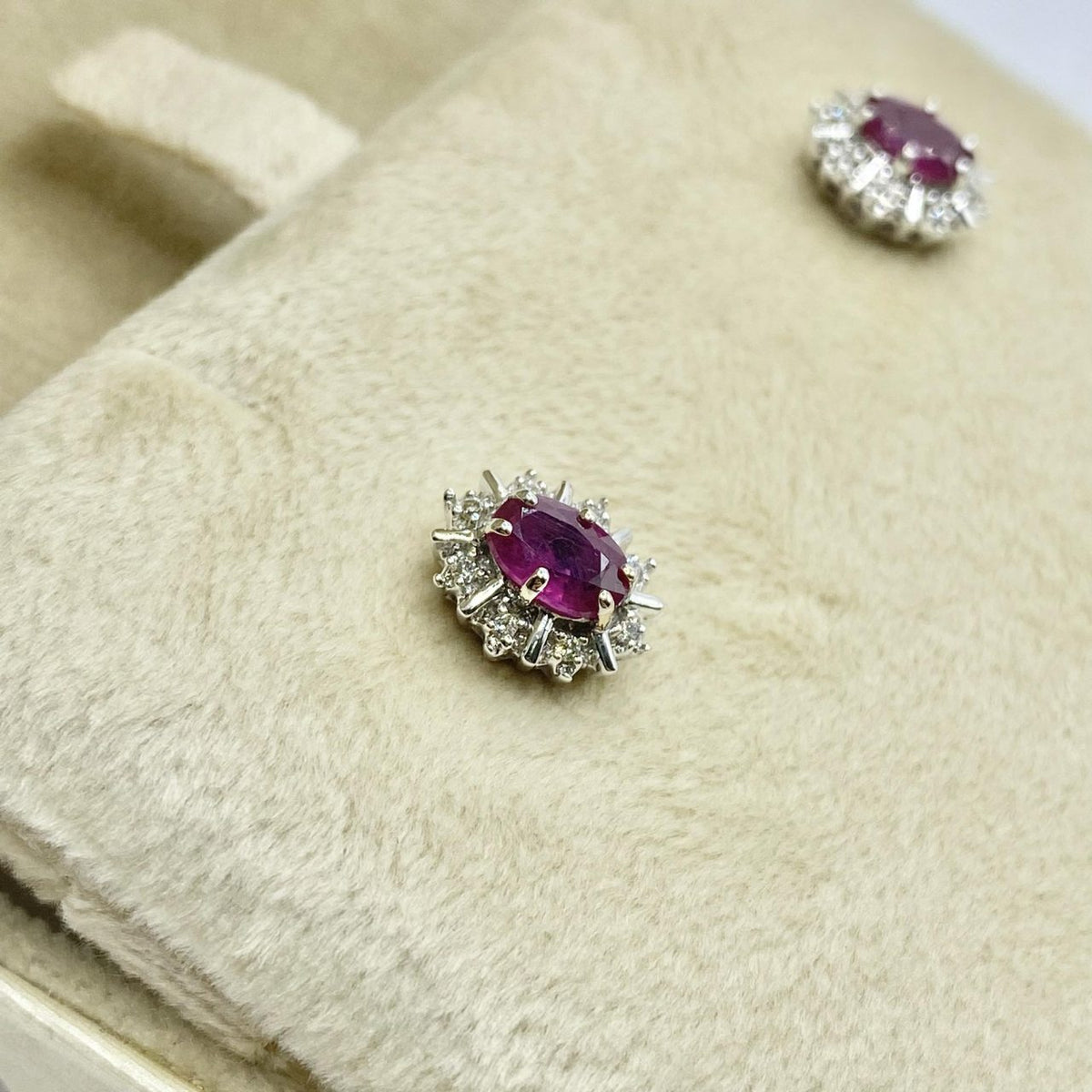 Orecchini Donna Oro 18KT con Rubini Ct. 1.10 e Diamanti